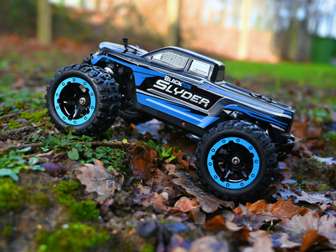 BlackZon Slyder MT 1/16 4WD Monster Truck - Blue slide 1